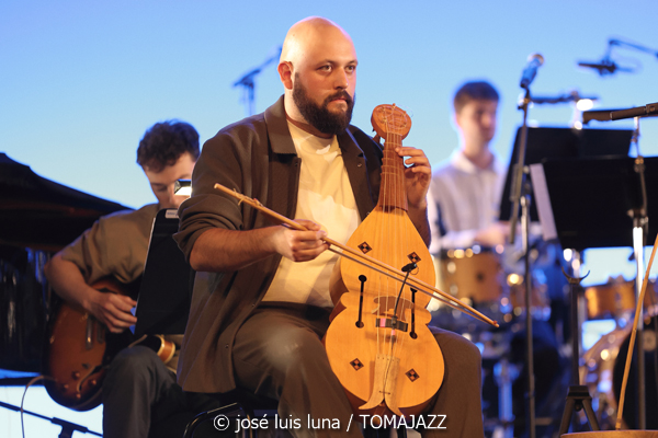 Huialfàs Ensemble (Teatre Principal de Palma. 2026-05-03) Por José Luis Luna Rocafort [INSTANTZZ AKA Galería fotográfica AKA Fotoblog de jazz, impro… y algo más] - Tomajazz - Huialfàs Ensemble actuó en el Teatre Principal de Palma, el 3 de mayo de 2026. José Luis Luna Rocafort lo retrata en INSTANTZZ