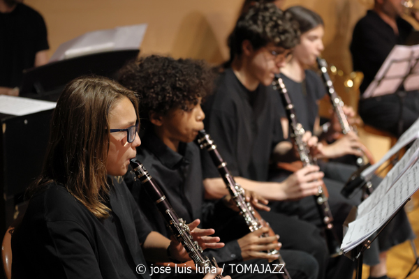 Tocabemolls Jazz Band (Día Internacional del Jazz Mallorca. Fundació Joan Miró Palma. 2026-04-30) Por José Luis Luna Rocafort [INSTANTZZ AKA Galería fotográfica AKA Fotoblog de jazz, impro… y algo más] - Tomajazz - Tocabemolls Jazz Band actuó en el Día Internacional del Jazz Mallorca 2026 en la Fundació Joan Miró Palma, el 30 de abril de 2026. José Luis Luna Rocafort lo retrata en INSTANTZZ
