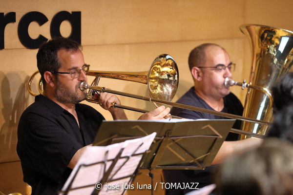 Tocabemolls Jazz Band (Día Internacional del Jazz Mallorca. Fundació Joan Miró Palma. 2026-04-30) Por José Luis Luna Rocafort [INSTANTZZ AKA Galería fotográfica AKA Fotoblog de jazz, impro… y algo más] - Tomajazz - Tocabemolls Jazz Band actuó en el Día Internacional del Jazz Mallorca 2026 en la Fundació Joan Miró Palma, el 30 de abril de 2026. José Luis Luna Rocafort lo retrata en INSTANTZZ