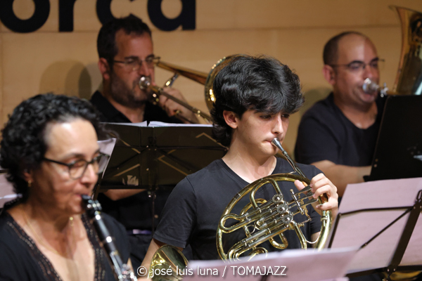 Tocabemolls Jazz Band (Día Internacional del Jazz Mallorca. Fundació Joan Miró Palma. 2026-04-30) Por José Luis Luna Rocafort [INSTANTZZ AKA Galería fotográfica AKA Fotoblog de jazz, impro… y algo más] - Tomajazz - Tocabemolls Jazz Band actuó en el Día Internacional del Jazz Mallorca 2026 en la Fundació Joan Miró Palma, el 30 de abril de 2026. José Luis Luna Rocafort lo retrata en INSTANTZZ