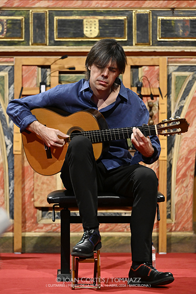 Pedro Barragán (Guitarres / Museu de la Música, 2026-04-16 / Barcelona) Por Joan Cortès [INSTANTZZ AKA Galería fotográfica AKA Fotoblog de jazz, impro… y algo más] - Tomajazz - Pedro Barragán actuó en el ciclo Guitarres en el Museu de la Música, 2026-04-16 / Barcelona) Por Joan Cortès [INSTANTZZ