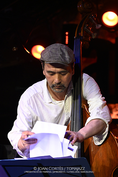 Álvaro Torres Trio “Mairena” (Jamboree-01, 2026-05-12 / Barcelona) Por Joan Cortès [INSTANTZZ AKA Galería fotográfica AKA Fotoblog de jazz, impro… y algo más] - Tomajazz - Álvaro Torres Trio “Mairena” actuó en Jamboree, Barcelona, el 12 de mayo de 2026. Joan Cortès lo retrata en INSTANTZZ. Actuaron Álvaro Torres, Masa Kamaguchi, Francisco Mela 