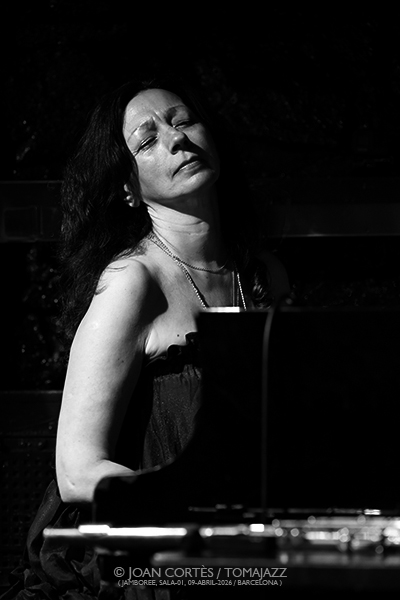 Primavera Femenina 2026 (I) Por Joan Cortès [INSTANTZZ AKA Galería fotográfica AKA Fotoblog de jazz, impro… y algo más] - Tomajazz - Un clásico en Tomajazz son los repasos visuales de Joan Cortès a la estación anterior. En junio de 2026 es el turno de la primera parte de Primavera Femenina 2026