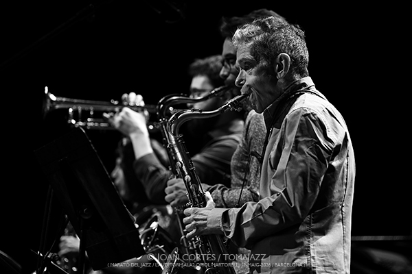 Marató de Jazz: Pol Omedes / Magalí Datzira / Pau Casares (L’Auditori S2•OM, 2026-05-10 / Barcelona) [2] Por Joan Cortès [INSTANTZZ AKA Galería fotográfica AKA Fotoblog de jazz, impro… y algo más] - Tomajazz - Marató de Jazz tuvo lugar en L'Auditori de Barcelona el 10 de mayo de 2026. En el segundo INSTANTZZ, Joan Cortès retrata a Pol Omedes, Magalí Datzira, Pau Casares