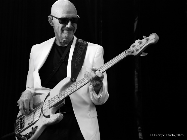 Beat (Adrian Belew, Steve Vai, Tony Levin y Danny Carey) (Noches del Botánico, Madrid. 2026-06-26) Por Enrique Farelo [Grabación de jazz] - Tomajazz - Beat, o lo que equivale a Adrian Belew, Steve Vai, Tony Levin y Danny Carey, actuaron en las Noches del Botánico de Madrid, el 26 de junio de 2026. Enrique Farelo repasa el concierto