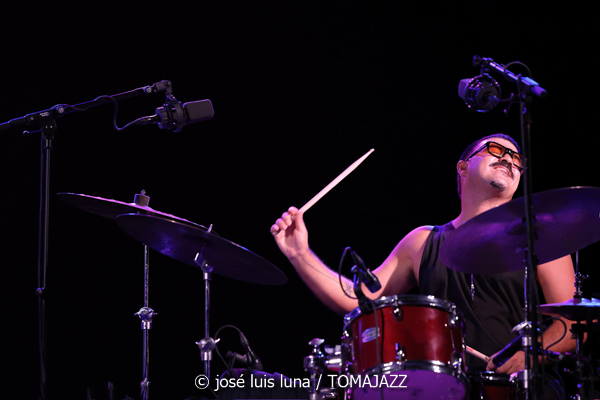 Lucía Rey Quartet  (32 Mallorca Jazz Sa Pobla 2026. Sa Pobla, Mallorca. 2026-08-18) Por Miquel Àngel Seguí y José Luis Luna Rocafort [Concierto de jazz] - Tomajazz - Lucía Rey Quartet actuó en el 32 Mallorca Jazz Sa Pobla 2026, el 18 de agosto de 2026. Miquel Àngel Seguí y José Luis Luna Rocafort relatan el concierto. Actuaron Lucía Rey, Ander García, Michael Olivera, Juan Carlos Aracil
