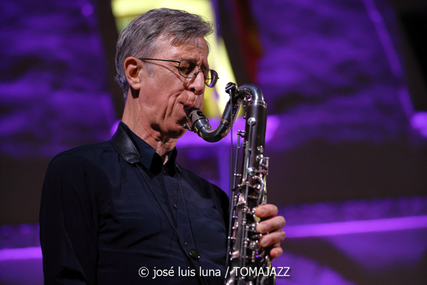 Erik Truffaz & Antonio Lizana. New Sketches of Spain (32 Mallorca Jazz Sa Pobla 2026. Sa Pobla, Mallorca. 2026-07-28) Por Miquel Àngel Seguí y José Luis Luna Rocafort [Concierto de jazz] - Tomajazz - Erik Truffaz & Antonio Lizana con su proyecto New Sketches of Spain actuaron en la inauguración del 32 Mallorca Jazz Sa Pobla 2026. Miquel Àngel Seguí y José Luis Luna Rocafort dan cuenta de la cita. Intervinieron Erik Truffaz, Antonio Lizana, Renaud Gabriel Pion, Sara Sánchez, Pau Figueres, Arin Keshishi, Manuel de la Torre, Vincent Thomas 