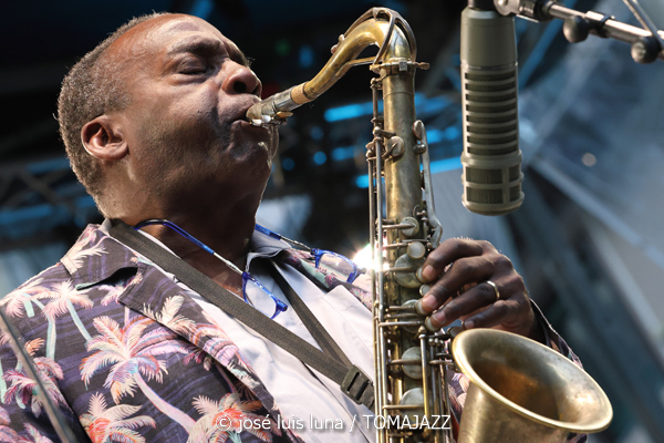 David Murray Quartet (61 Jazzaldia 2026. Donosti. 2026-07-23) Por José Luis Luna Rocafort [INSTANTZZ AKA Galería fotográfica AKA Fotoblog de jazz, impro… y algo más] - Tomajazz - David Murray Quartet actuó en el 61 Jazzaldia 2026, el 23 de julio de 2026. José Luis Luna Rocafort lo retrata en INSTANTZZ. Actuaron David Murray, Marta Sánchez, Luke Steward, Russell Carter, Francesca Cinelli