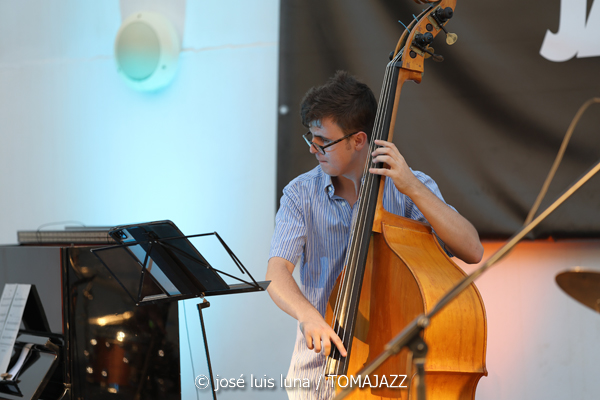 Fran Ramos Quartet (32 Mallorca Jazz Sa Pobla 2026. Sa Pobla, Mallorca. 2026-07-30) Por José Luis Luna Rocafort [INSTANTZZ AKA Galería fotográfica AKA Fotoblog de jazz, impro… y algo más] - Tomajazz - Fran Ramos Quartet actuó en el 32 Mallorca Jazz Sa Pobla 2026 en Mallorca, el 30 de julio de 202. Sa Pobla, Mallorca. 2026-07-30) Por José Luis Luna Rocafort [INSTANTZZ AKA Galería fotográfica AKA Fotoblog de jazz, impro… y algo más]