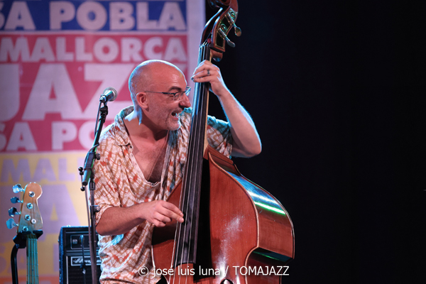 Lucía Rey Quartet  (32 Mallorca Jazz Sa Pobla 2026. Sa Pobla, Mallorca. 2026-08-18) Por Miquel Àngel Seguí y José Luis Luna Rocafort [Concierto de jazz] - Tomajazz - Lucía Rey Quartet actuó en el 32 Mallorca Jazz Sa Pobla 2026, el 18 de agosto de 2026. Miquel Àngel Seguí y José Luis Luna Rocafort relatan el concierto. Actuaron Lucía Rey, Ander García, Michael Olivera, Juan Carlos Aracil