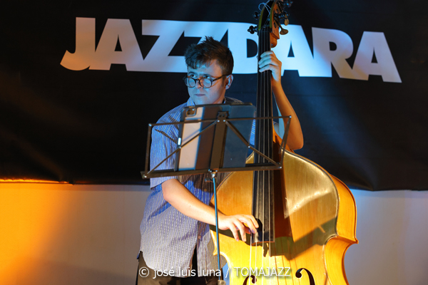 Fran Ramos Quartet (32 Mallorca Jazz Sa Pobla 2026. Sa Pobla, Mallorca. 2026-07-30) Por José Luis Luna Rocafort [INSTANTZZ AKA Galería fotográfica AKA Fotoblog de jazz, impro… y algo más] - Tomajazz - Fran Ramos Quartet actuó en el 32 Mallorca Jazz Sa Pobla 2026 en Mallorca, el 30 de julio de 202. Sa Pobla, Mallorca. 2026-07-30) Por José Luis Luna Rocafort [INSTANTZZ AKA Galería fotográfica AKA Fotoblog de jazz, impro… y algo más]