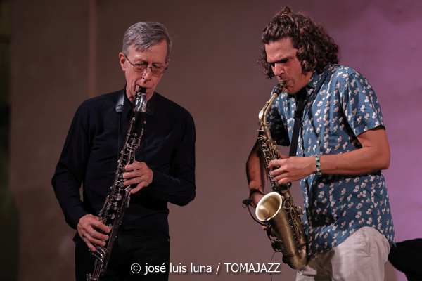 Erik Truffaz & Antonio Lizana. New Sketches of Spain (32 Mallorca Jazz Sa Pobla 2026. Sa Pobla, Mallorca. 2026-07-28) Por Miquel Àngel Seguí y José Luis Luna Rocafort [Concierto de jazz] - Tomajazz - Erik Truffaz & Antonio Lizana con su proyecto New Sketches of Spain actuaron en la inauguración del 32 Mallorca Jazz Sa Pobla 2026. Miquel Àngel Seguí y José Luis Luna Rocafort dan cuenta de la cita. Intervinieron Erik Truffaz, Antonio Lizana, Renaud Gabriel Pion, Sara Sánchez, Pau Figueres, Arin Keshishi, Manuel de la Torre, Vincent Thomas 