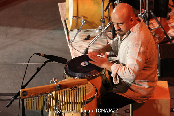 Pep Garau Septet (Jazz Palma Festival 2026. Castell de Bellver, Palma de Mallorca. 2026-08-13) Por Miquel Àngel Seguí y José Luis Luna Rocafort [Concierto de jazz] - Tomajazz - Pep Garau Septet actuó en el Jazz Palma Festival 2026. Miquel Àngel Seguí y José Luis Luna Rocafort repasan el concierto. Actuaron Pep Garau, Enrique Oliver, Jaume Riera, Marko Lohikari, Benji Habichuela, Josep Lluís Garcia, Marius Koopmann
