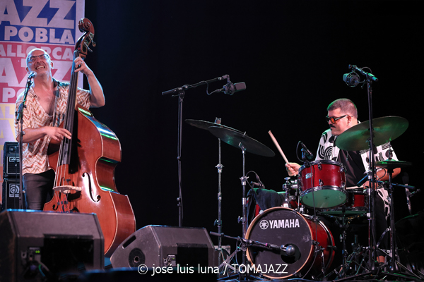 Lucía Rey Quartet  (32 Mallorca Jazz Sa Pobla 2026. Sa Pobla, Mallorca. 2026-08-18) Por Miquel Àngel Seguí y José Luis Luna Rocafort [Concierto de jazz] - Tomajazz - Lucía Rey Quartet actuó en el 32 Mallorca Jazz Sa Pobla 2026, el 18 de agosto de 2026. Miquel Àngel Seguí y José Luis Luna Rocafort relatan el concierto. Actuaron Lucía Rey, Ander García, Michael Olivera, Juan Carlos Aracil