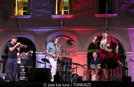 Erik Truffaz & Antonio Lizana. New Sketches of Spain  (32 Mallorca Jazz Sa Pobla 2026. Sa Pobla, Mallorca. 2026-07-28) Por Miquel Àngel Seguí y José Luis Luna Rocafort [Concierto de jazz] - Tomajazz - Erik Truffaz & Antonio Lizana con su proyecto New Sketches of Spain actuaron en la inauguración del 32 Mallorca Jazz Sa Pobla 2026. Miquel Àngel Seguí y José Luis Luna Rocafort dan cuenta de la cita. Intervinieron Erik Truffaz, Antonio Lizana, Renaud Gabriel Pion, Sara Sánchez, Pau Figueres, Arin Keshishi, Manuel de la Torre, Vincent Thomas