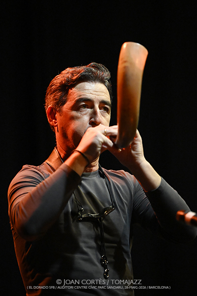 Proyecto Lorca (El Dorado sfb / Auditori CCPS, 2026-05-28 / Barcelona) Por Joan Cortès [Flamencuras AKA INSTANTZZ AKA Galería fotográfica AKA Fotoblog de jazz, impro… y algo más] - Tomajazz - Proyecto Lorca actuó en El Dorado sfb de Barcelona el 28 de mayo de 2026. Joan Cortès lo retrata en las [Flamencuras de INSTANTZZ. Proyecto Lorca son Juan Jiménez, Antonio M