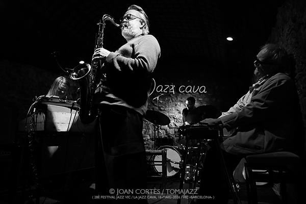 28è Festival Jazz Vic 2026 -resumen- [y 7] Por Joan Cortès [INSTANTZZ AKA Galería fotográfica AKA Fotoblog de jazz, impro… y algo más] - Tomajazz - Concluye el repaso al Festival Jazz Vic 2026 por parte de Joan Cortès con una selección de imágenes de los conciertos del ciclo