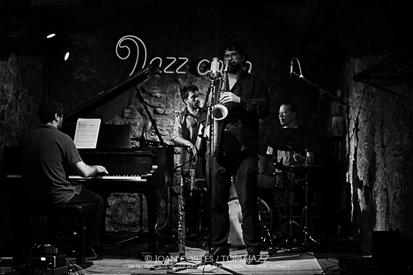 28è Festival Jazz Vic 2026 -resumen- [y 7] Por Joan Cortès [INSTANTZZ AKA Galería fotográfica AKA Fotoblog de jazz, impro… y algo más] - Tomajazz - Concluye el repaso al Festival Jazz Vic 2026 por parte de Joan Cortès con una selección de imágenes de los conciertos del ciclo