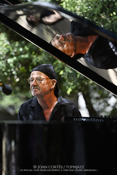 Jon Balke’s Siwan / Alba Careta Group (El Rite-LAC / Casa Virupa-Can Bordoi, 2026-05-31 / Llinars -Barcelona-) [04] Por Joan Cortès [INSTANTZZ AKA Galería fotográfica AKA Fotoblog de jazz, impro… y algo más] - Tomajazz - Jon Balke’s Siwan y Alba Careta Group actuaron en El Rite-LAC en Llinars, Barcelona, el 31 de mayo de 2026.  Joan Cortès lo retrata en INSTANTZZ. Actuaron Jon Balke, Mona Boutchebak, Pedram Khavar Zamini, Derya Turkan, Alba Careta, Lucas Martínez, Roger Santacana, Giuseppe Campisi, Jordi Pallarés
