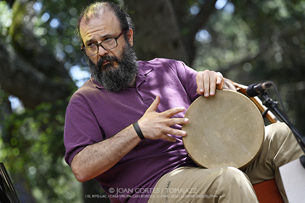 Jon Balke’s Siwan / Alba Careta Group (El Rite-LAC / Casa Virupa-Can Bordoi, 2026-05-31 / Llinars -Barcelona-) [04] Por Joan Cortès [INSTANTZZ AKA Galería fotográfica AKA Fotoblog de jazz, impro… y algo más] - Tomajazz - Jon Balke’s Siwan y Alba Careta Group actuaron en El Rite-LAC en Llinars, Barcelona, el 31 de mayo de 2026.  Joan Cortès lo retrata en INSTANTZZ. Actuaron Jon Balke, Mona Boutchebak, Pedram Khavar Zamini, Derya Turkan, Alba Careta, Lucas Martínez, Roger Santacana, Giuseppe Campisi, Jordi Pallarés