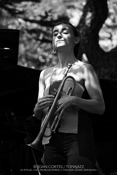Primavera Femenina 2026 (II) Por Joan Cortès [INSTANTZZ AKA Galería fotográfica AKA Fotoblog de jazz, impro… y algo más] - Tomajazz - Un clásico en Tomajazz son los repasos visuales de Joan Cortès a la estación anterior. En agosto de 2026 es el turno de la segunda parte de Primavera Femenina 2026