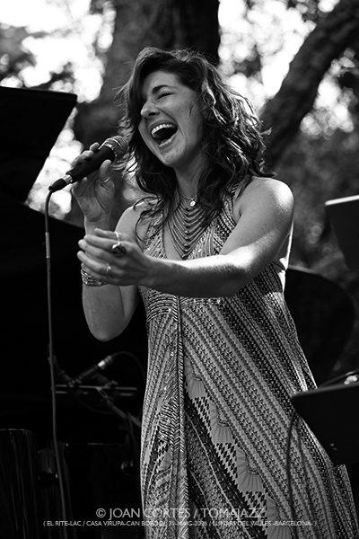 Primavera Femenina 2026 (II) Por Joan Cortès [INSTANTZZ AKA Galería fotográfica AKA Fotoblog de jazz, impro… y algo más] - Tomajazz - Un clásico en Tomajazz son los repasos visuales de Joan Cortès a la estación anterior. En agosto de 2026 es el turno de la segunda parte de Primavera Femenina 2026