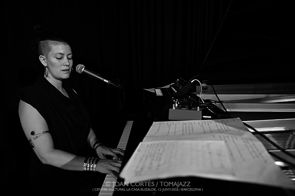 Primavera Femenina 2026 (II) Por Joan Cortès [INSTANTZZ AKA Galería fotográfica AKA Fotoblog de jazz, impro… y algo más] - Tomajazz - Un clásico en Tomajazz son los repasos visuales de Joan Cortès a la estación anterior. En agosto de 2026 es el turno de la segunda parte de Primavera Femenina 2026