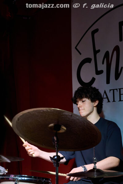 Daniel Juárez 4tet (Café Central Ateneo, Madrid. 2026-07-02) Por Fabio Galicia [INSTANTZZ AKA Galería fotográfica AKA Fotoblog de jazz, impro… y algo más] - Tomajazz - Daniel Juárez 4tet actuó en Café Central Ateneo de Madrid el 2 de julio de 2026. Fabio Galicia lo retrata en INSTANTZZ. Actuaron