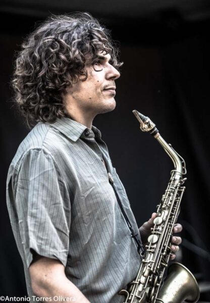 5º Festival Aljarafejazz. Antonio Lizana Trío/Deborah Carter + Ramón Ángel Trío (Mairena del Aljarafe, Sevilla. 29 y 30 Mayo 2026) Por Antonio Torres y Pepe Mateos [Conciertos de Jazz] - Tomajazz - Antonio Lizana Trío y Deborah Carter + Ramón Ángel Trío actuaron en el 5º Festival Aljarafejazz en Mairena del Aljarafe, Sevilla, el 29 y 30 Mayo 2026. Antonio Torres y Pepe Mateos lo relatan - retratan. Participaron Antonio Lizana, Christian de Moret, Fernando Maya, Deborah Carter, Nacho Soto, Jaime Serradilla, Ramón Ángel, Alejandra Artiel 