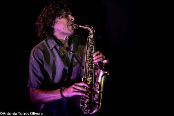 5º Festival Aljarafejazz. Antonio Lizana Trío/Deborah Carter + Ramón Ángel Trío (Mairena del Aljarafe, Sevilla. 29 y 30 Mayo 2026) Por Antonio Torres y Pepe Mateos [Conciertos de Jazz] - Tomajazz - Antonio Lizana Trío y Deborah Carter + Ramón Ángel Trío actuaron en el 5º Festival Aljarafejazz en Mairena del Aljarafe, Sevilla, el 29 y 30 Mayo 2026. Antonio Torres y Pepe Mateos lo relatan - retratan. Participaron Antonio Lizana, Christian de Moret, Fernando Maya, Deborah Carter, Nacho Soto, Jaime Serradilla, Ramón Ángel, Alejandra Artiel 