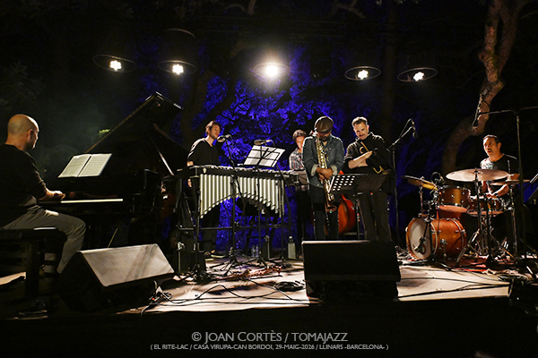 Dani de Morón / Cohen-Le Fleming-Maestro-Moullier-Richardson-Sánchez (IV Festival Rite 2026. El Rite-LAC / Casa Virupa, 2026-05-29 / Llinars -Barcelona-) [01]  Por Joan Cortès [INSTANTZZ AKA Galería fotográfica AKA Fotoblog de jazz, impro… y algo más] - Tomajazz - Dani de Morón / Cohen-Le Fleming-Maestro-Moullier-Richardson-Sánchez actuaron en el IV Festival Rite 2026 en El Rite-LAC en Casa Virupa, en Llinars -Barcelona-, el 29 de mayo de 2026. Joan Cortès lo retrata en INSTANTZZ
