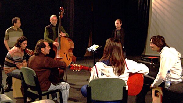 En la muerte de Pepe Habichuela. Pepe Habichuela/Dave Holland: Sevilla, 2007; Madrid, 2011. Por Chema García [Escrito de jazz AKA El Rincón de Chema] [Agosto de 2026] - Tomajazz - El pasado 4 de agosto fallecía Pepe Habichuela. Chema García lo recuerda en El Rincón de Chema, rememorando sus encuentros con Dave Holland a partir de 2007. Incluye vídeos inéditos del primer encuentro entre ambos artistas en Sevilla