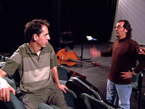 En la muerte de Pepe Habichuela. Pepe Habichuela/Dave Holland: Sevilla, 2007; Madrid, 2011. Por Chema García [Escrito de jazz AKA El Rincón de Chema] [Agosto de 2026] - Tomajazz - El pasado 4 de agosto fallecía Pepe Habichuela. Chema García lo recuerda en El Rincón de Chema, rememorando sus encuentros con Dave Holland a partir de 2007. Incluye vídeos inéditos del primer encuentro entre ambos artistas en Sevilla