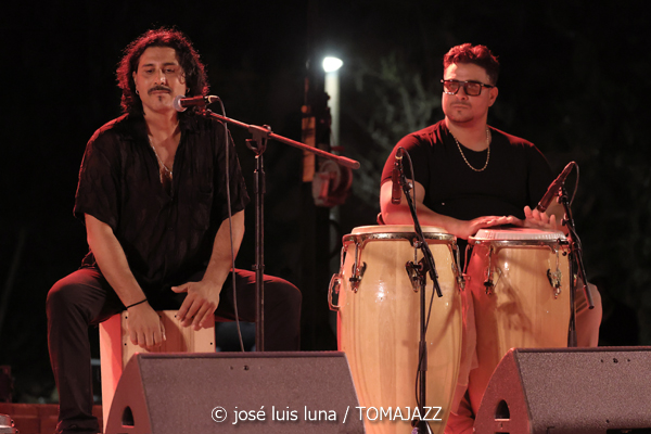 Ibossim Flamenco Ibiza (38 Eivissa Jazz Festival. 2026-09-02) Por José Luis Luna Rocafort [INSTANTZZ AKA Galería fotográfica AKA Fotoblog de jazz, impro… y algo más] - Tomajazz - Ibossim Flamenco Ibiza actuó en el 38 Eivissa Jazz Festival 2026. José Luis Luna Rocafort [INSTANTZZ Noemí Escudero, Pedro García "Brekón", Luis González "El Coco", Marcelo "Tumba Latimba", Carlos Sarduy, Aarón Puente, Omar Guzmán, Alain Ladrón de Guevara, Vicent Tur