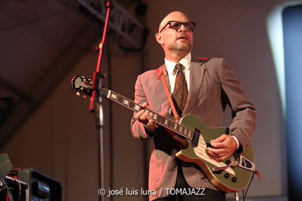 Michelle David & The Tru-tones (49 Festival de Jazz de Vitoria-Gasteiz 2026. 2026-07-11) Por José Luis Luna Rocafort [INSTANTZZ AKA Galería fotográfica AKA Fotoblog de jazz, impro… y algo más] - Tomajazz - Michelle David & The Tru-tones actuaron en el 49 Festival de Jazz de Vitoria-Gasteiz 2026. José Luis Luna Rocafort lo retrata en INSTANTZZ.