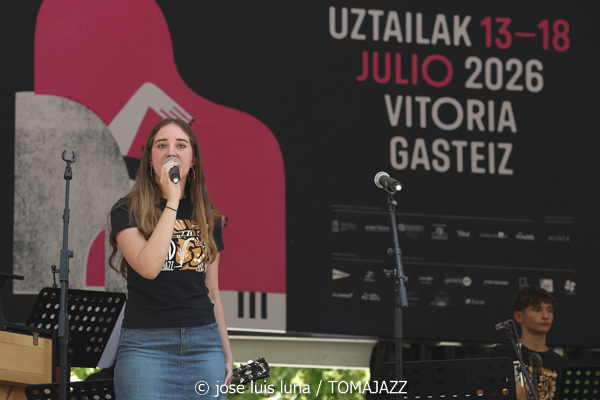 Sedajazz Jove Big Band (49 Festival de Jazz de Vitoria-Gasteiz 2026. 2026-07-11) Por José Luis Luna Rocafort [INSTANTZZ AKA Galería fotográfica AKA Fotoblog de jazz, impro… y algo más] - Tomajazz - Sedajazz Jove Big Band actuó en el 49 Festival de Jazz de Vitoria-Gasteiz 2026. José Luis Luna Rocafort lo retrata en INSTANTZZ