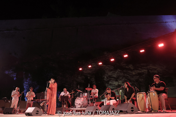 Ibossim Flamenco Ibiza (38 Eivissa Jazz Festival. 2026-09-02) Por José Luis Luna Rocafort [INSTANTZZ AKA Galería fotográfica AKA Fotoblog de jazz, impro… y algo más] - Tomajazz - Ibossim Flamenco Ibiza actuó en el 38 Eivissa Jazz Festival 2026. José Luis Luna Rocafort [INSTANTZZ Noemí Escudero, Pedro García "Brekón", Luis González "El Coco", Marcelo "Tumba Latimba", Carlos Sarduy, Aarón Puente, Omar Guzmán, Alain Ladrón de Guevara, Vicent Tur