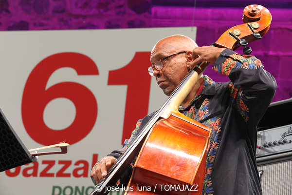 Joe Lovano's Paramount Quartet (61 Jazzaldia 2026. Donosti. 2026-07-23) Por José Luis Luna Rocafort [INSTANTZZ AKA Galería fotográfica AKA Fotoblog de jazz, impro… y algo más] - Tomajazz - Joe Lovano's Paramount Quartet actuó en el 61 Jazzaldia 2026. José Luis Luna Rocafort lo retrata en INSTANTZZ. Con Joe Lovano, Julian Lage, Santi Debriano, Will Calhoun