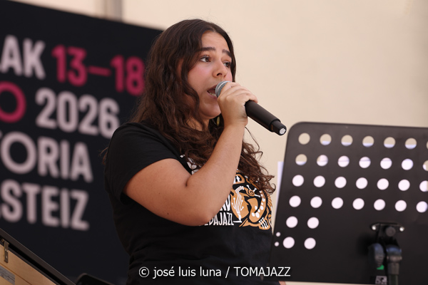 Sedajazz Jove Big Band (49 Festival de Jazz de Vitoria-Gasteiz 2026. 2026-07-11) Por José Luis Luna Rocafort [INSTANTZZ AKA Galería fotográfica AKA Fotoblog de jazz, impro… y algo más] - Tomajazz - Sedajazz Jove Big Band actuó en el 49 Festival de Jazz de Vitoria-Gasteiz 2026. José Luis Luna Rocafort lo retrata en INSTANTZZ