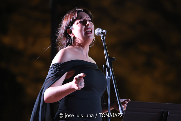 Gospel Lab & Big Band Ciutat d'Eivissa (38 Eivissa Jazz Festival. 2026-09-02) Por José Luis Luna Rocafort [INSTANTZZ AKA Galería fotográfica AKA Fotoblog de jazz, impro… y algo más] - Tomajazz - Gospel Lab & Big Band Ciutat d'Eivissa actuaron en el 38 Eivissa Jazz Festival 2026. José Luis Luna Rocafort lo retrata en INSTANTZZ