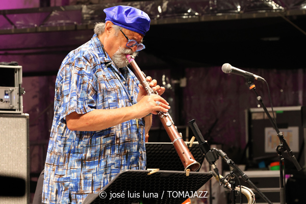 Joe Lovano's Paramount Quartet (61 Jazzaldia 2026. Donosti. 2026-07-23) Por José Luis Luna Rocafort [INSTANTZZ AKA Galería fotográfica AKA Fotoblog de jazz, impro… y algo más] - Tomajazz - Joe Lovano's Paramount Quartet actuó en el 61 Jazzaldia 2026. José Luis Luna Rocafort lo retrata en INSTANTZZ. Con Joe Lovano, Julian Lage, Santi Debriano, Will Calhoun