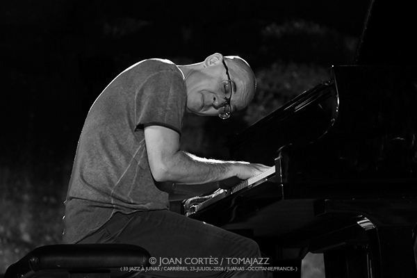 33ème Festival Jazz à Junas 2026 -resumen- [y 6] Por Joan Cortès [INSTANTZZ AKA Galería fotográfica AKA Fotoblog de jazz, impro… y algo más] - Tomajazz - Joan Cortès repasa en imágenes el 33 Festival Jazz à Junas 2026, que tuvo lugar en la localidad Francesa en el mes de julio de 2026