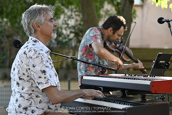 Marion Rampal / Marcin Wasilewski Trio / Prima Canta (33 Festival Jazz à Junas, 2026-07-22 / Junas -Francia-) [01] Por Joan Cortès [INSTANTZZ AKA Galería fotográfica AKA Fotoblog de jazz, impro… y algo más] - Tomajazz - Marion Rampal / Marcin Wasilewski Trio / Prima Canta actuaron en la primera jornada del 33 Festival Jazz à Junas 2026. Joan Cortès lo retrata en INSTANTZZ