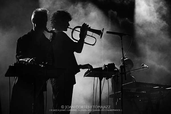 33ème Festival Jazz à Junas 2026 -resumen- [y 6] Por Joan Cortès [INSTANTZZ AKA Galería fotográfica AKA Fotoblog de jazz, impro… y algo más] - Tomajazz - Joan Cortès repasa en imágenes el 33 Festival Jazz à Junas 2026, que tuvo lugar en la localidad Francesa en el mes de julio de 2026