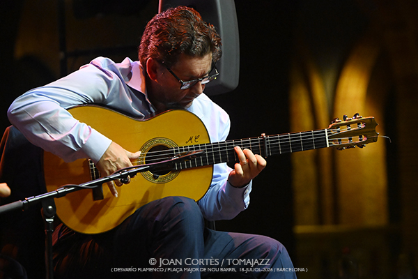 Cantes Malditos / Jesús Méndez & Antonio Higuero (Desvarío Flamenco/ Plaça Major Nou Barris, 2026-07-17 / Barcelona) [2] Por Joan Cortès [Flamencuras AKA INSTANTZZ AKA Galería fotográfica AKA Fotoblog de jazz, impro… y algo más] - Tomajazz - Cantes Malditos / Jesús Méndez & Antonio Higuero actuaron en Desvarío Flamenco en la Plaça Major Nou Barris de Barcelona, el 17 de julio de 2026. Joan Cortès lo retrata en las Flamencuras de INSTANTZZ