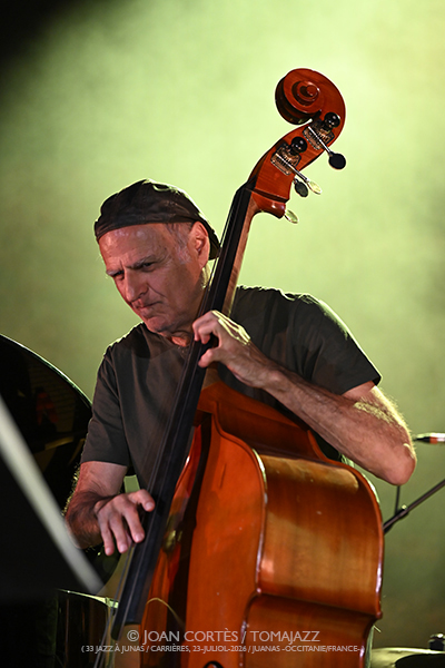 Adam Baldych 4t / Anne Paceo / Duo Brady (33 Festival Jazz à Junas, 2026-07-23 / Junas -France-) [02] Por Joan Cortès [INSTANTZZ AKA Galería fotográfica AKA Fotoblog de jazz, impro… y algo más] - Tomajazz - Adam Baldych 4t / Anne Paceo / Duo Brady actuaron en la jornada del 23 de julio del 33 Festival Jazz à Junas 2026. Joan Cortès lo retrata en INSTANTZZ. Con Michèle Pierre, Paul Colomb, Adam Baldych, Danielle Di Bonaventura, Jacob Karlzon, Michel Bénita, Anne Paceo, Cynthia Abraham, Lilian Millie, Christophe Panzani, Maya Cross, Gautier Toux