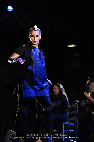 Blasco-Barragán-Maestro / Israel Galván (Desvarío Flamenco/ Plaça Major Nou Barris, 2026-07-18 / Barcelona) [y 3] Por Joan Cortès [Flamencuras AKA INSTANTZZ AKA Galería fotográfica AKA Fotoblog de jazz, impro… y algo más] - Tomajazz - Blasco-Barragán-Maestro e Israel Galván actuaron en (Desvarío Flamenco en la Plaça Major Nou Barris de Barcelona, el 18 de julio de 2026. Joan Cortès lo retrata en las Flamencuras de INSTANTZZ