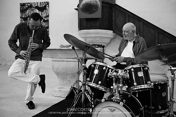 33ème Festival Jazz à Junas 2026 -resumen- [y 6] Por Joan Cortès [INSTANTZZ AKA Galería fotográfica AKA Fotoblog de jazz, impro… y algo más] - Tomajazz - Joan Cortès repasa en imágenes el 33 Festival Jazz à Junas 2026, que tuvo lugar en la localidad Francesa en el mes de julio de 2026