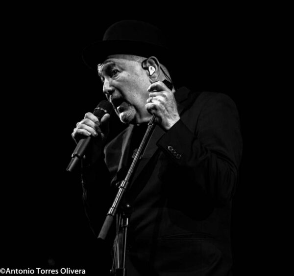 Magalí Sare & Manel Fortiá / Ruben Blades y Roberto Delgado Big Band (49 Festival de Jazz de Vitoria-Gasteiz 2026. 2026-07-17) Por Antonio Torres y Pepe Mateos [Conciertos de Jazz] - Tomajazz - Magalí Sare & Manel Fortiá y Ruben Blades y Roberto Delgado Big Band actuaron en el 49 Festival de Jazz de Vitoria-Gasteiz 2026. Antonio Torres y Pepe Mateos repasan la jornada.