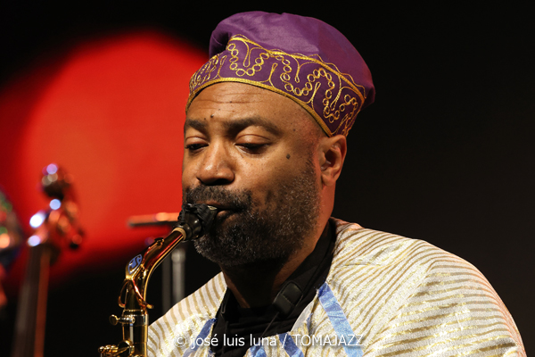 Sun Ra Arkestra (49 Festival de Jazz de Vitoria-Gasteiz 2026. 2026-07-16) Por José Luis Luna Rocafort [INSTANTZZ AKA Galería fotográfica AKA Fotoblog de jazz, impro… y algo más] - Tomajazz - Sun Ra Arkestra actuó en el 49 Festival de Jazz de Vitoria-Gasteiz 2026. 2026-07-16) Por José Luis Luna Rocafort [INSTANTZZ Tara Middleton, Knoel Scott, Chris Hemingway, James Stewart, Alex Harding, Michael Ray, Cecil Brooks, Andrae Murchison, Vicent Chancey, Lafayette Gilchrist, Stephen Killion, Carl Le Blanc, George Gary, Elson Nascimento, Jose Da Silva